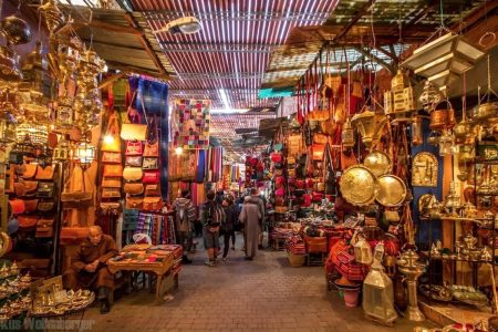 Navigating Morocco’s Markets: A Shopper’s Guide to Souks and Bazaars